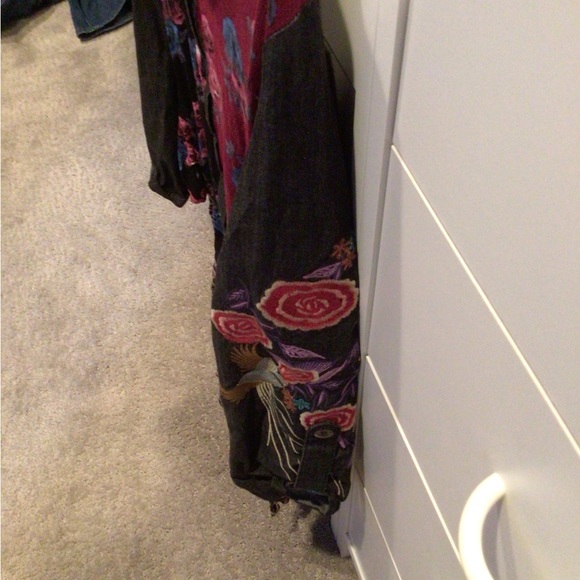 Tunic - Picture 3 of 3